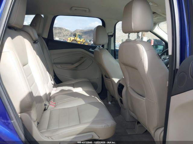 Ford Escape Titanium Image 12