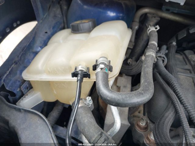 Ford Escape Titanium Image 2