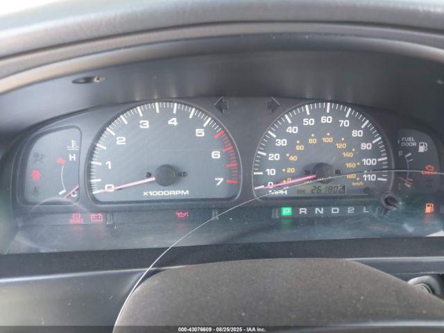 Toyota 4Runner Image 7