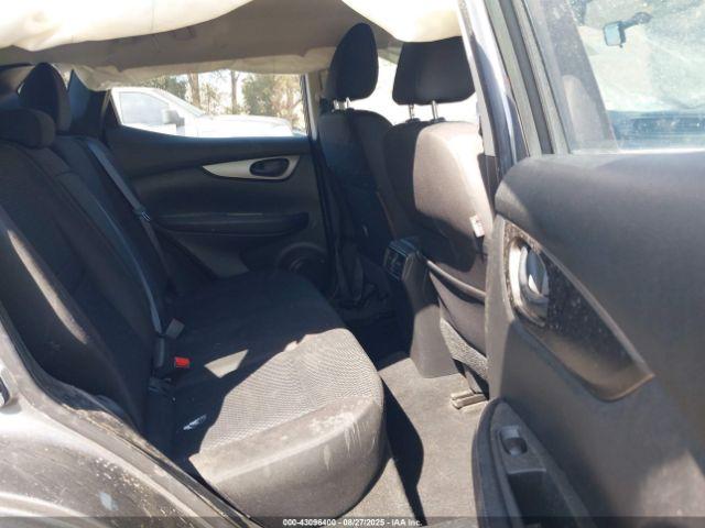 Nissan Rogue S Image 15