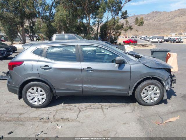 Nissan Rogue S Image 12