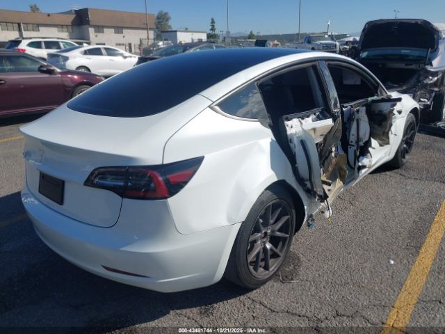 Tesla Model 3 Rear-wheel Drive Image 4