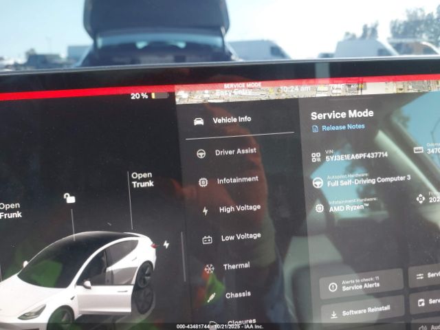 Tesla Model 3 Rear-wheel Drive Image 11