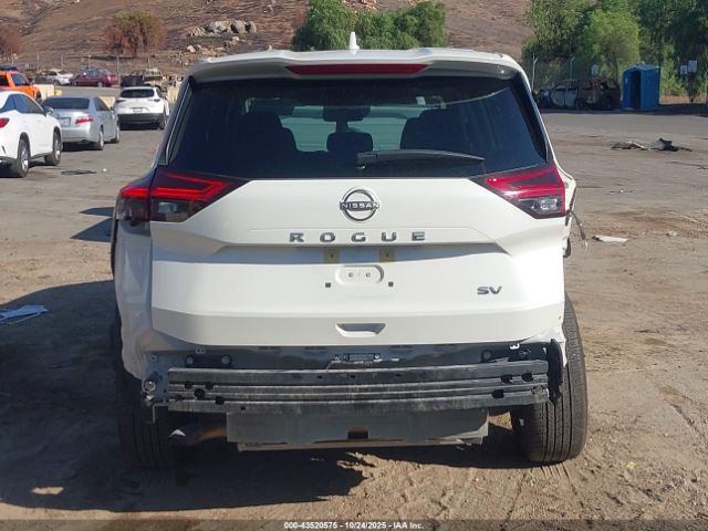 Nissan Rogue Sv Fwd Image 4