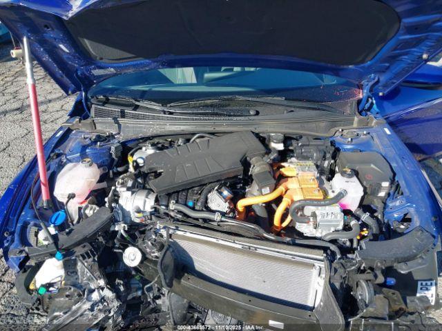 Hyundai ELANTRA Blue Image 9