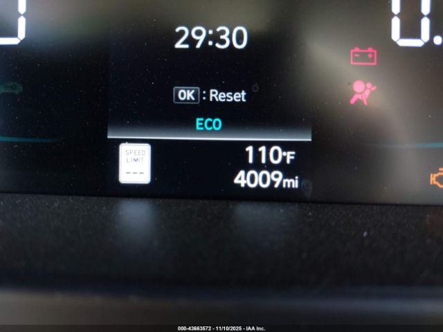 Hyundai ELANTRA Blue Image 12