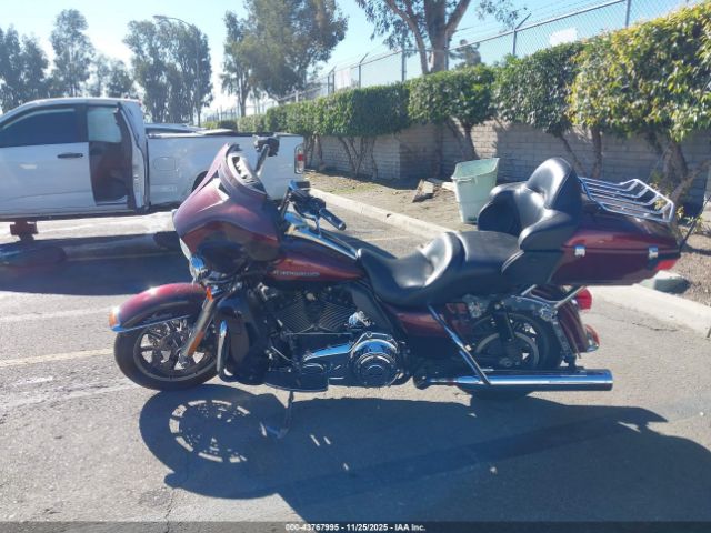 Harley-Davidson Flhtk Electra Glide Ultra Ltd Image 2