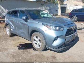  Salvage Toyota Highlander
