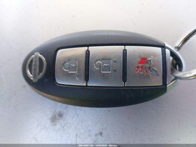 Nissan Versa 1.8sl Image 11