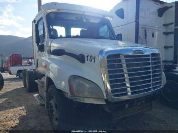  Salvage Freightliner Cascadia 125