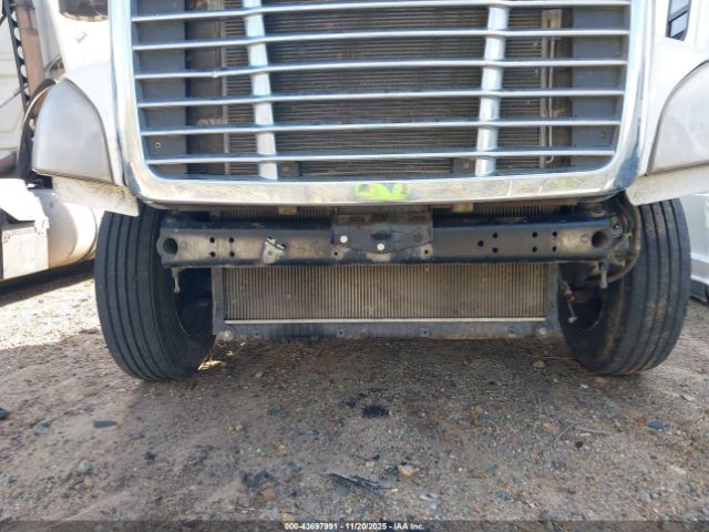 Freightliner Cascadia 125 Image 4