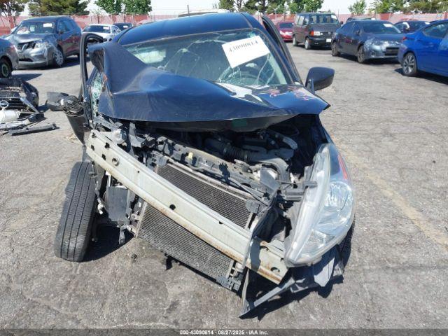 Nissan Versa 1.6 S+ Image 15