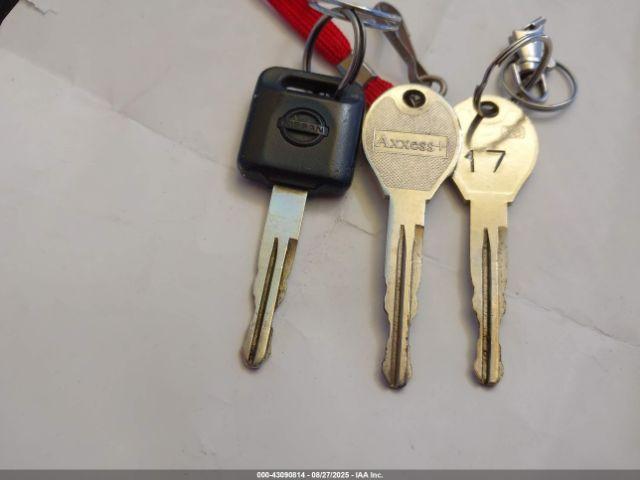 Nissan Versa 1.6 S+ Image 4