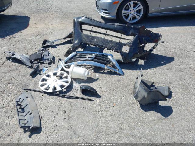 Nissan Versa 1.6 S+ Image 5