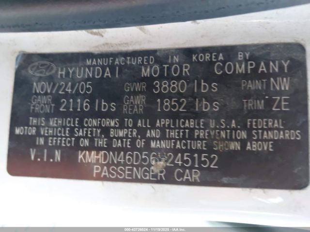 Hyundai ELANTRA Image 2