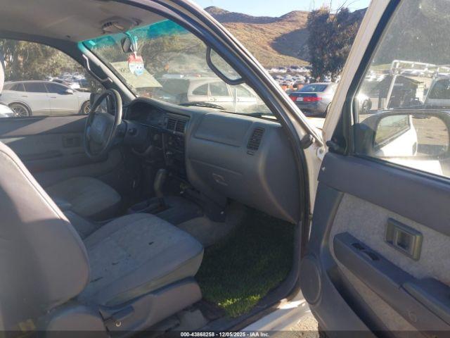 Toyota Tacoma Prerunner V6 Image 7