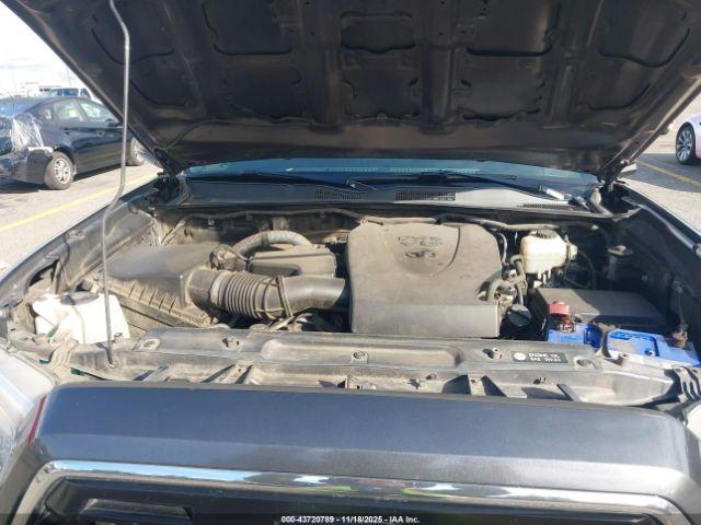 Toyota Tacoma Trd Off Road Image 15