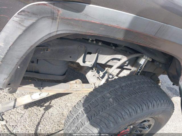 Toyota Tacoma Trd Off Road Image 9