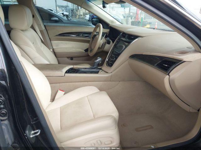 Cadillac CTS Luxury Collection Image 2