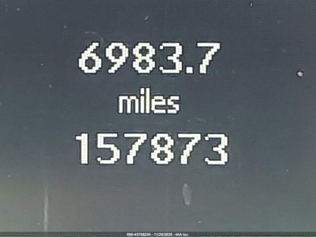 Mercedes-Benz C-Class Image 3