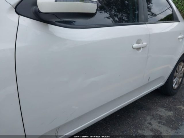 Kia Forte Ex Image 12