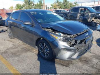  Salvage Kia Forte