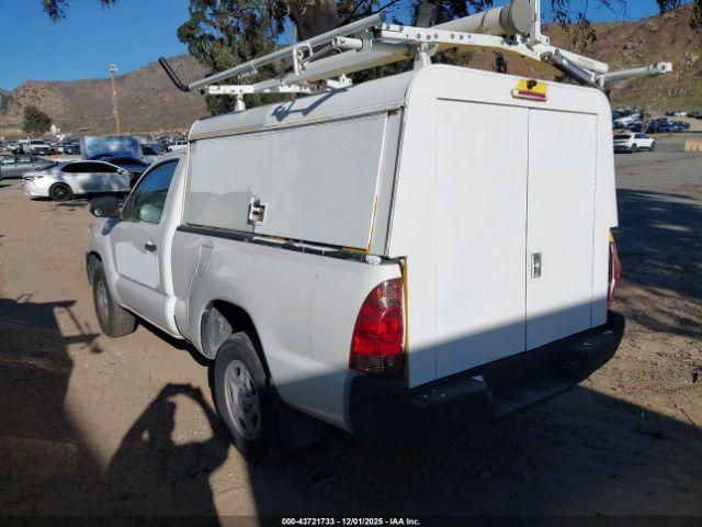 Toyota Tacoma Image 8