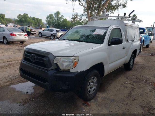 Toyota Tacoma Image 4