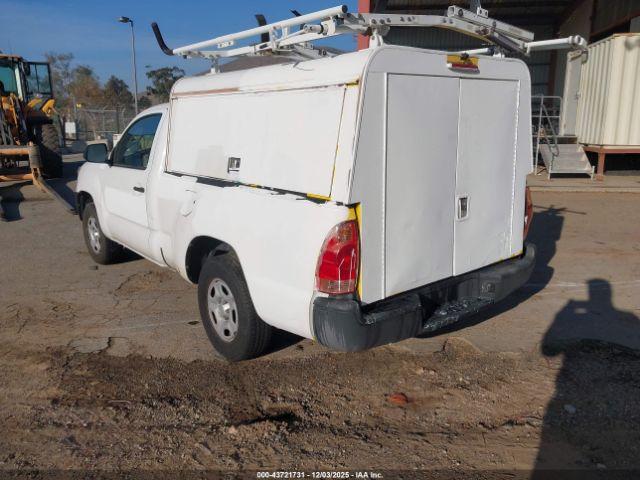 Toyota Tacoma Image 5