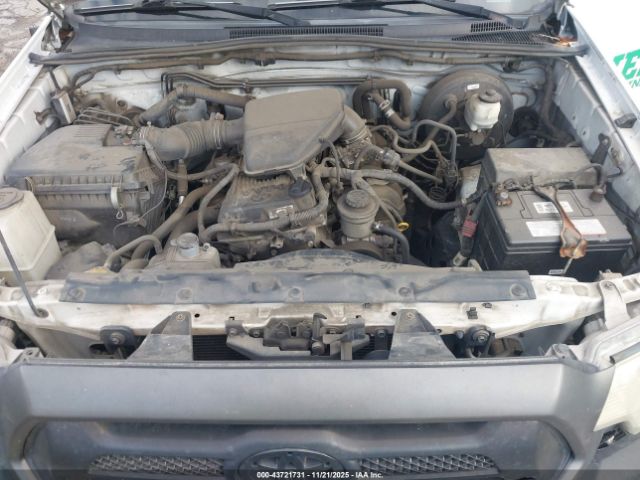 Toyota Tacoma Image 14