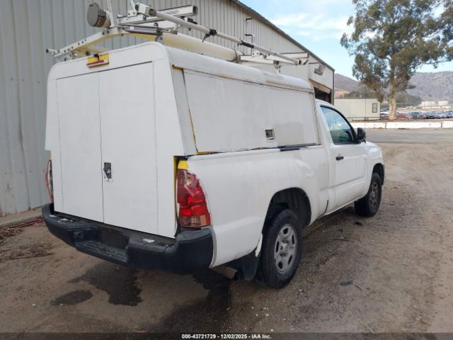 Toyota Tacoma Image 3