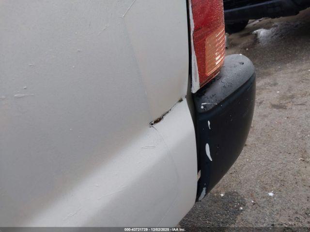 Toyota Tacoma Image 8