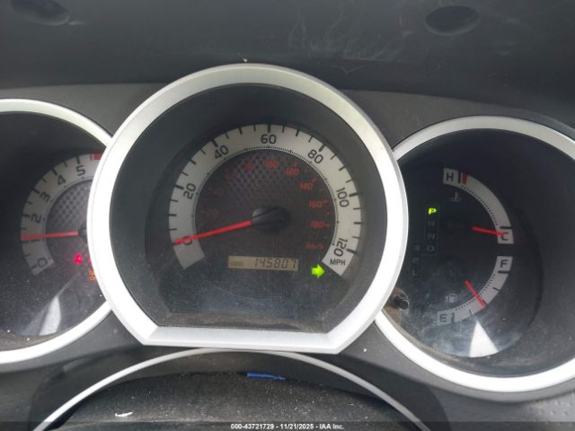 Toyota Tacoma Image 4