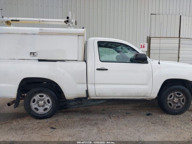 Toyota Tacoma Image 13