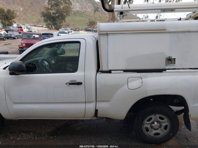 Toyota Tacoma Image 5