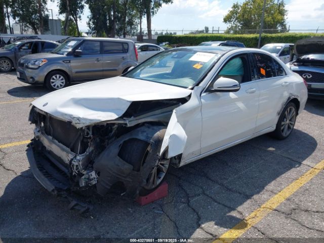 Mercedes-Benz C-Class Image 4