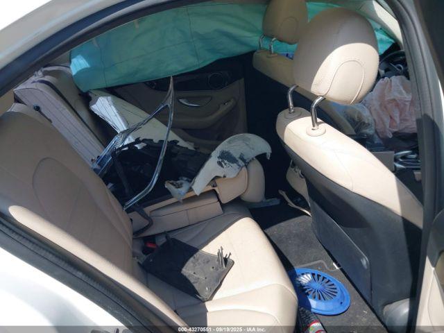 Mercedes-Benz C-Class Image 6