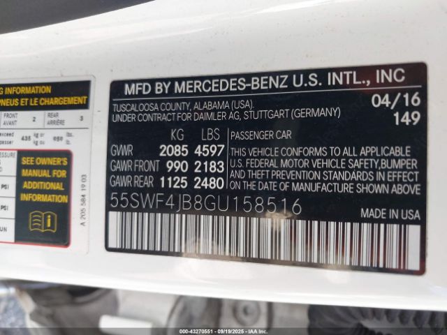 Mercedes-Benz C-Class Image 11