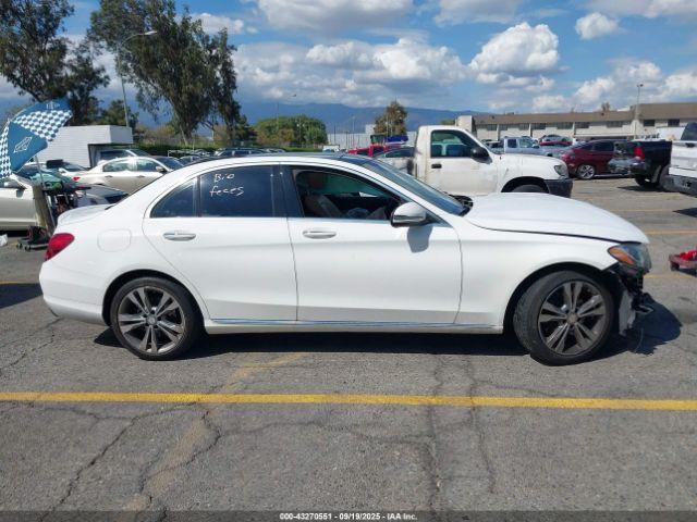 Mercedes-Benz C-Class Image 12