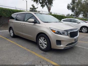  Salvage Kia Sedona
