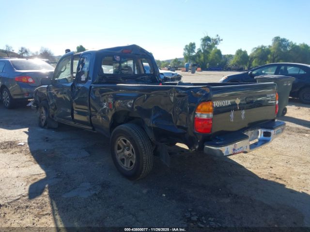 Toyota Tacoma Image 4