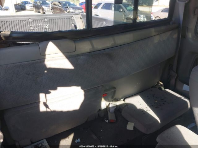 Toyota Tacoma Image 8