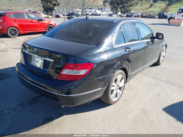 Mercedes-Benz C-Class Image 3