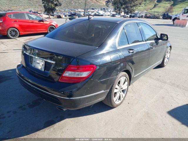 Mercedes-Benz C-Class Image 3