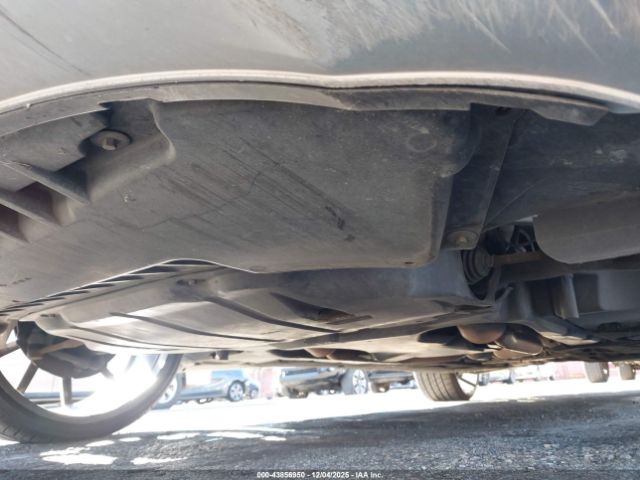 Mercedes-Benz C-Class Image 18