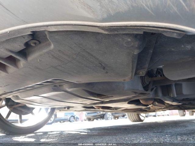 Mercedes-Benz C-Class Image 18