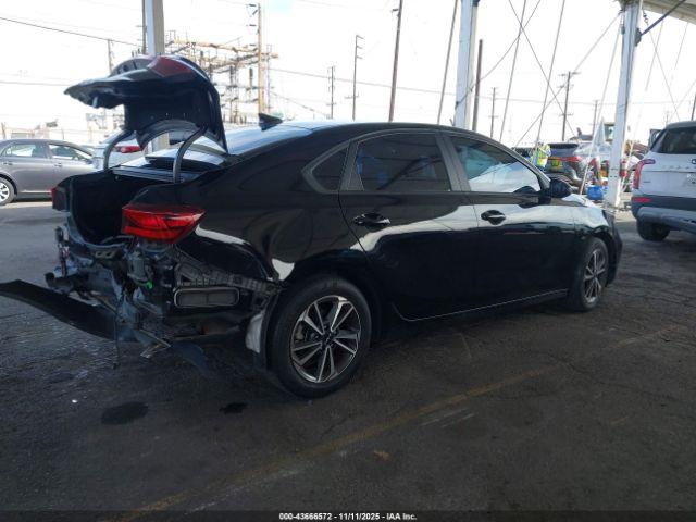 Kia Forte Lxs Image 5