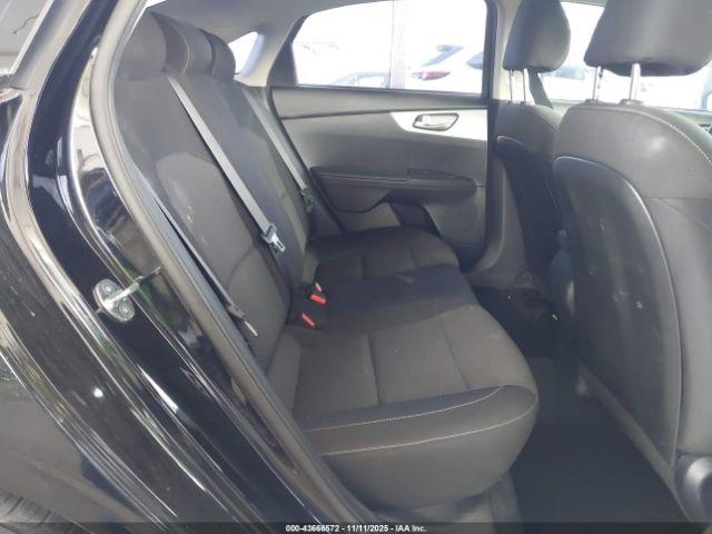 Kia Forte Lxs Image 6