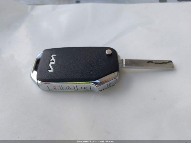 Kia Forte Lxs Image 14