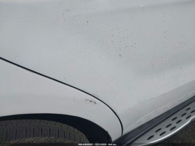 Mercedes-Benz GLE Image 17